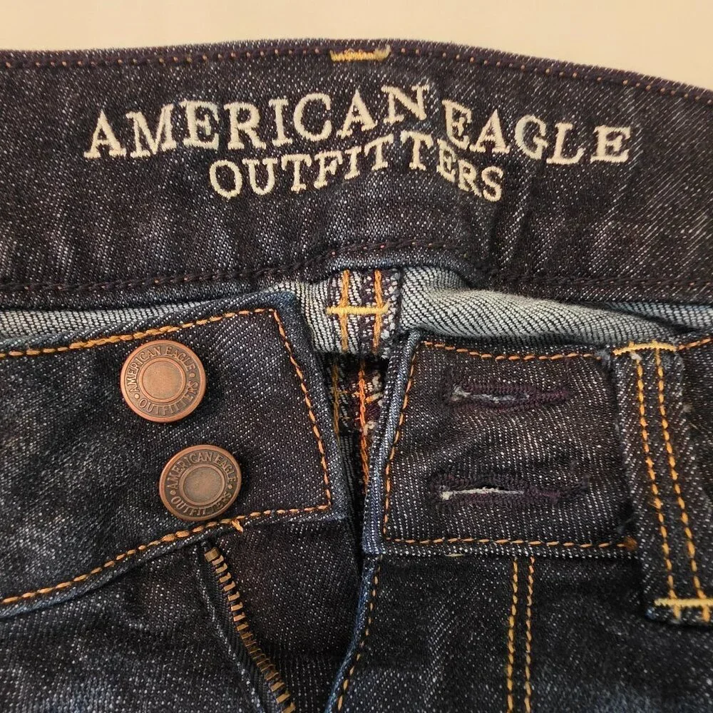 American Eagle Women's Artist Crop Stretch Dark Denim Jeans, Size 0 - Picture 8 of 10